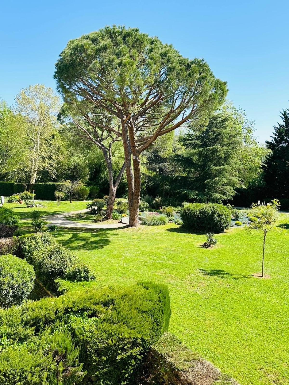 Spacieux 2 Chambres 65M2 Climatise Au Village Medieval Entre Nice Et Antibes ヴィルヌーヴ・ルベ エクステリア 写真