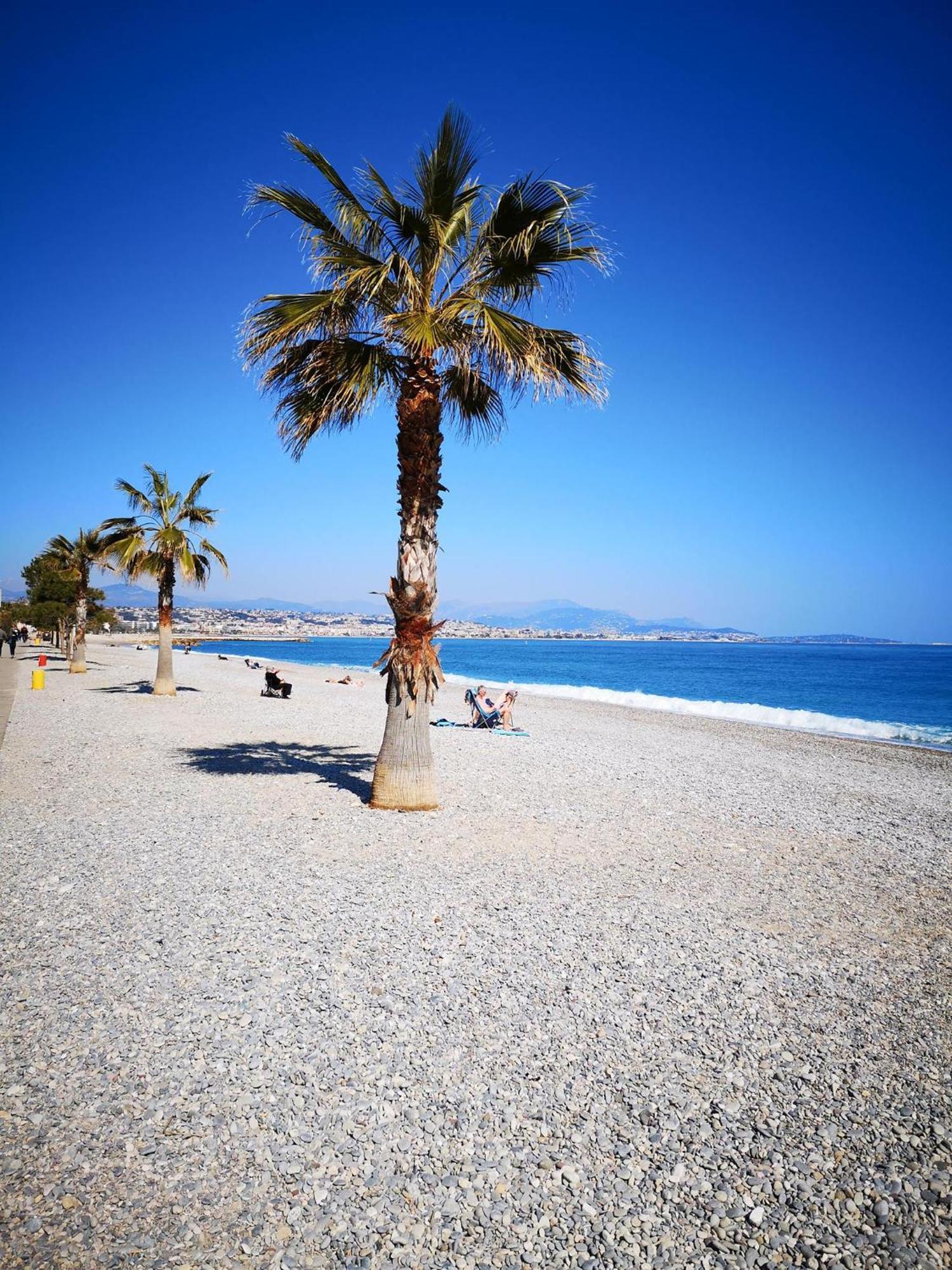 Spacieux 2 Chambres 65M2 Climatise Au Village Medieval Entre Nice Et Antibes ヴィルヌーヴ・ルベ エクステリア 写真